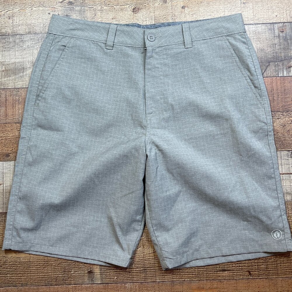 Hang Ten Tan Hybrid Shorts size 34